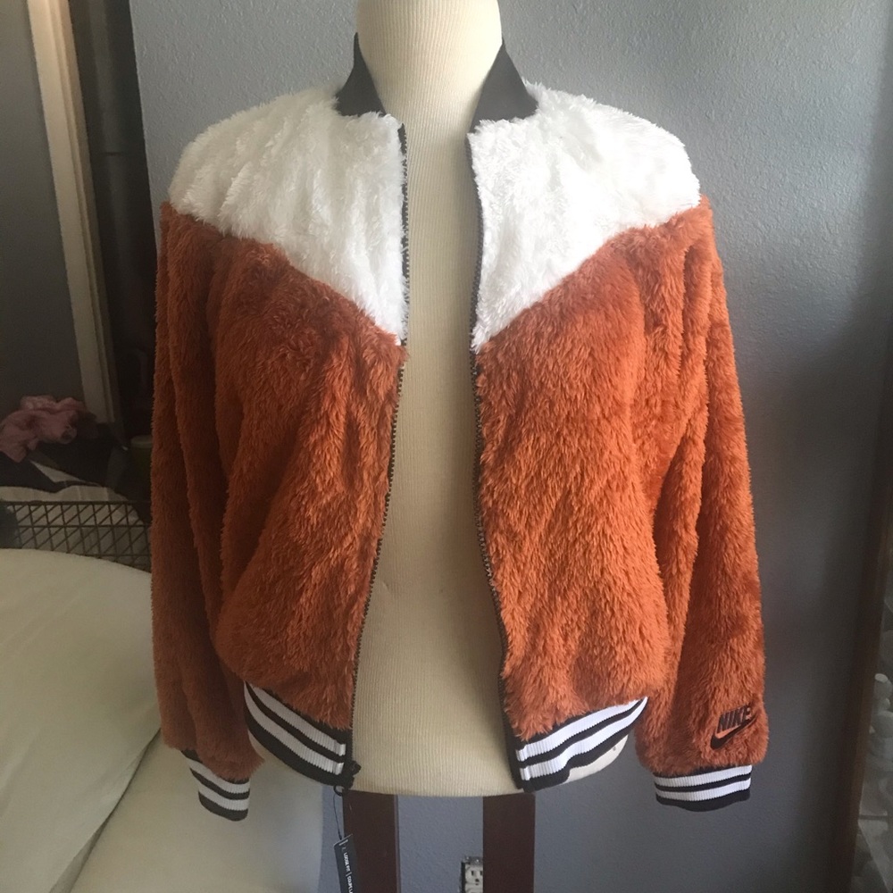 Women’s Nike CoupeLarge Jacket